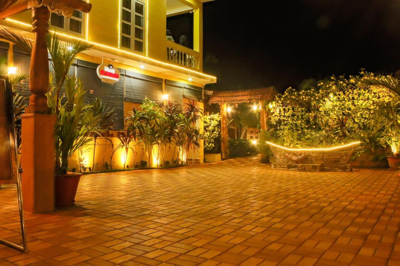 Grand Vatika Resort Arambol Extérieur photo