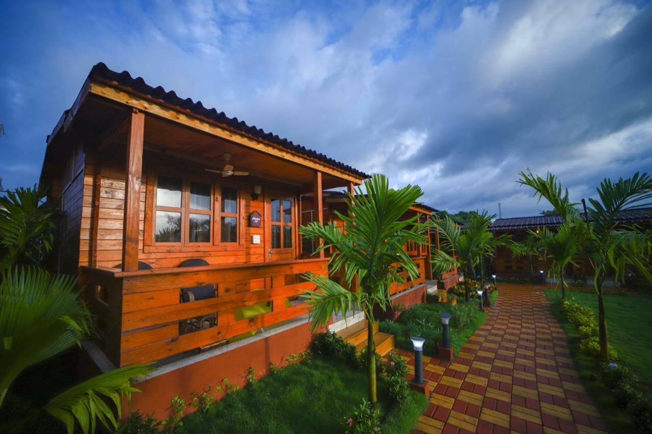 Grand Vatika Resort Arambol Extérieur photo