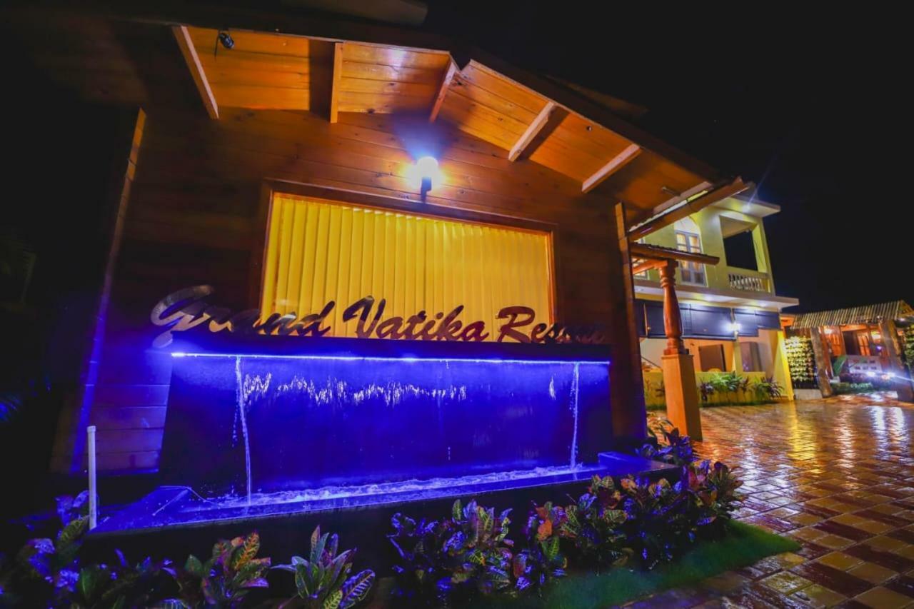 Grand Vatika Resort Arambol Extérieur photo